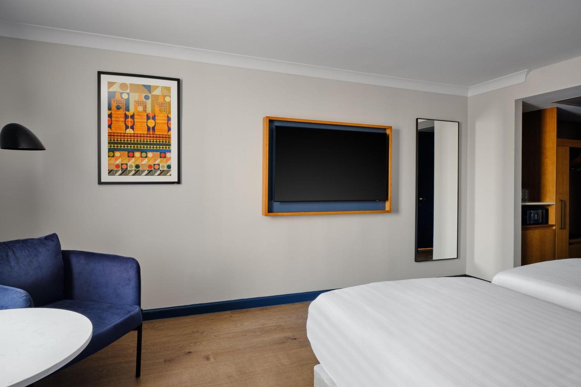 Отель Marriott Holyrood Эдинбург