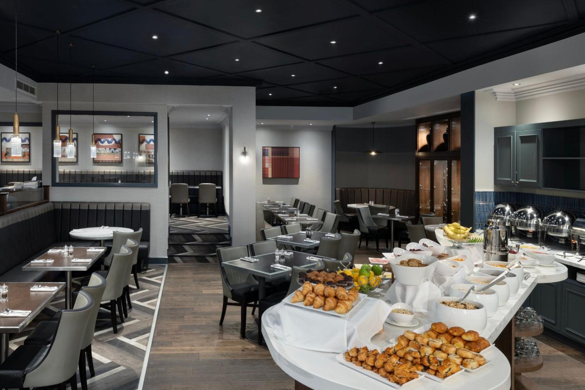 Отель Marriott Holyrood Эдинбург