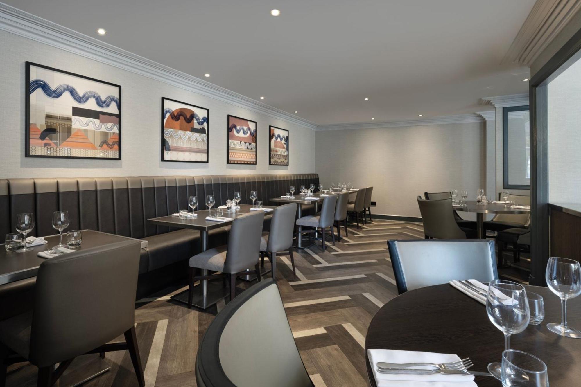 Marriott Holyrood Отель Эдинбург