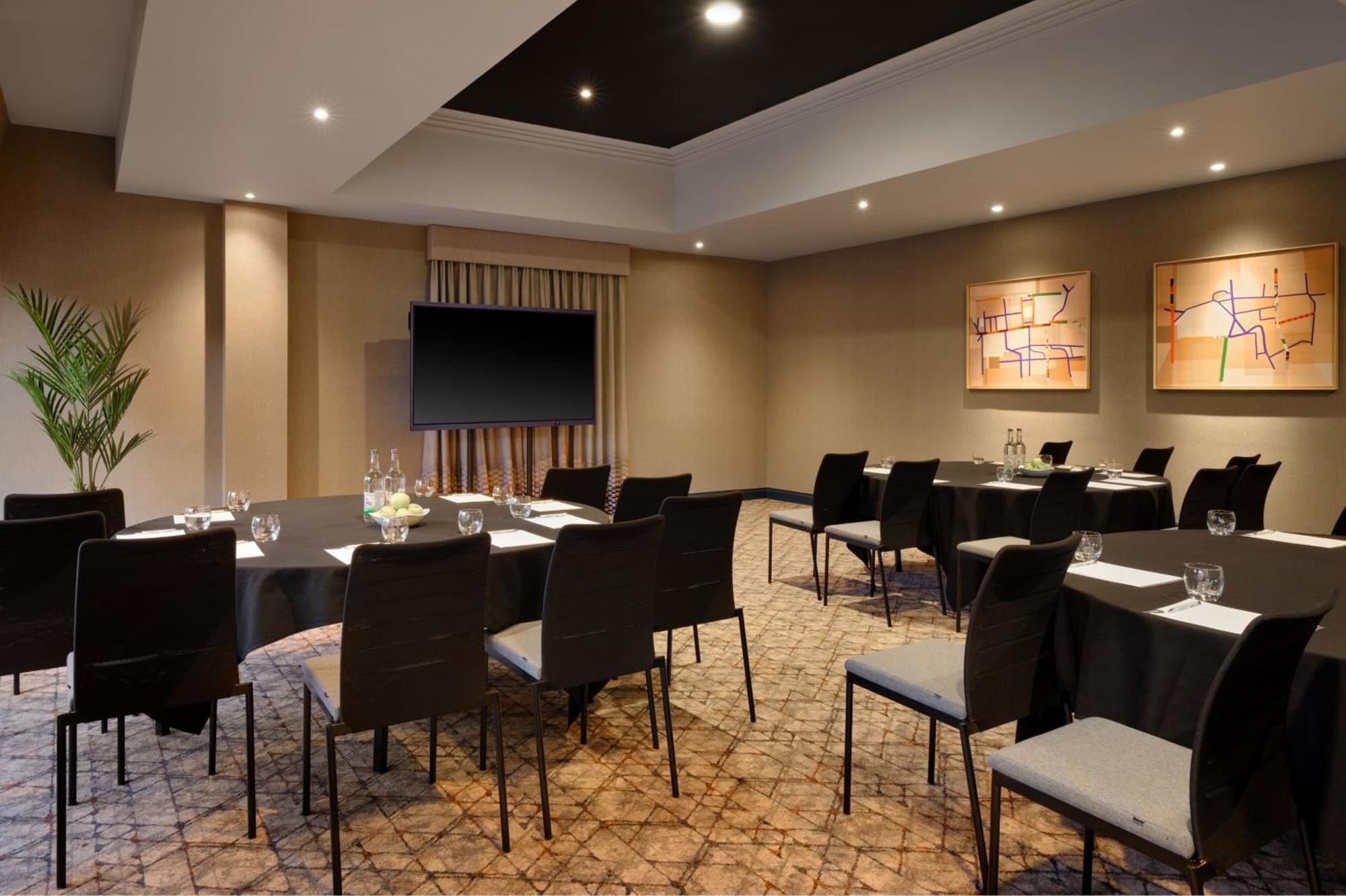 Marriott Holyrood Отель 4*