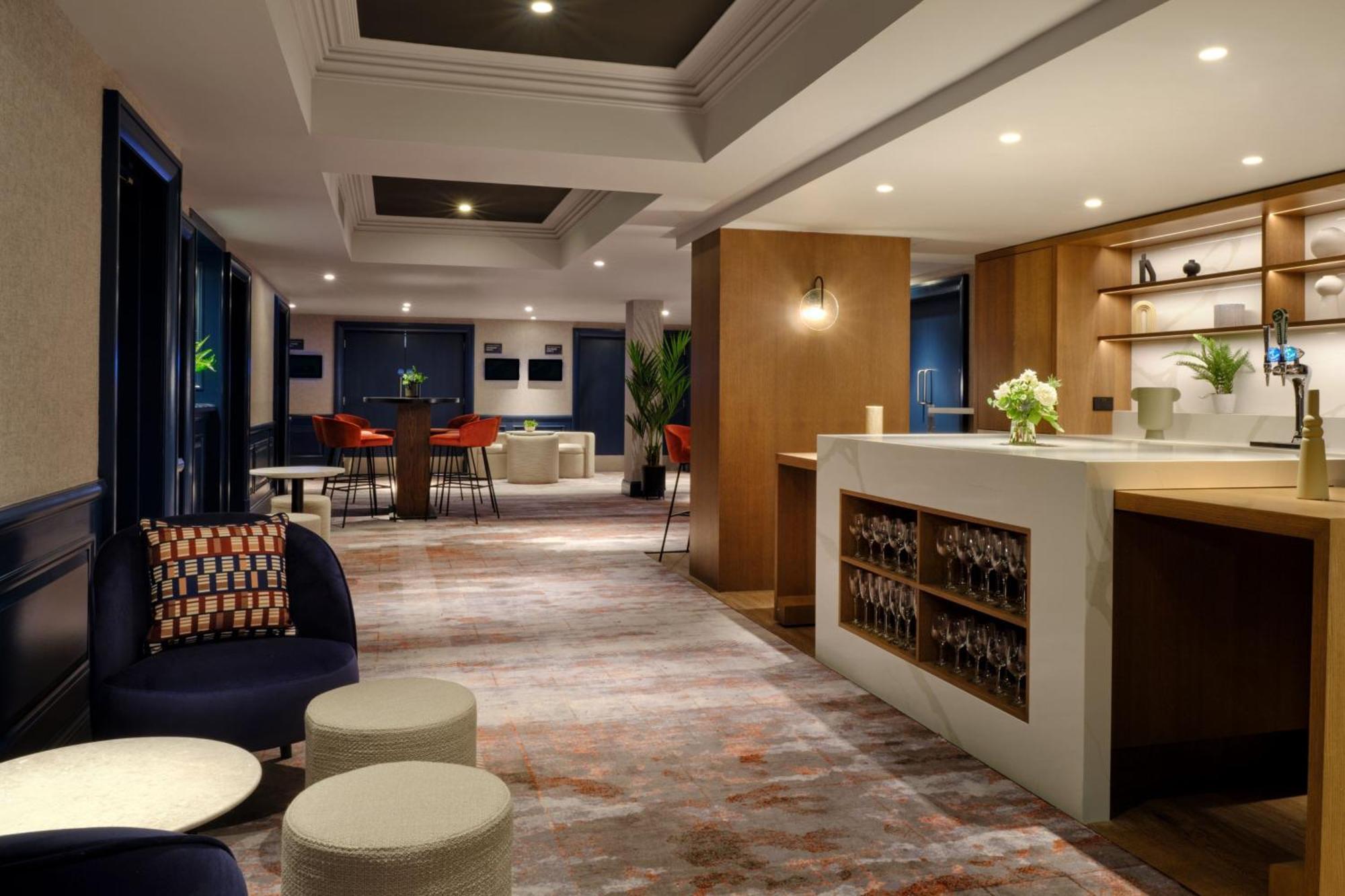 Отель Marriott Holyrood Эдинбург