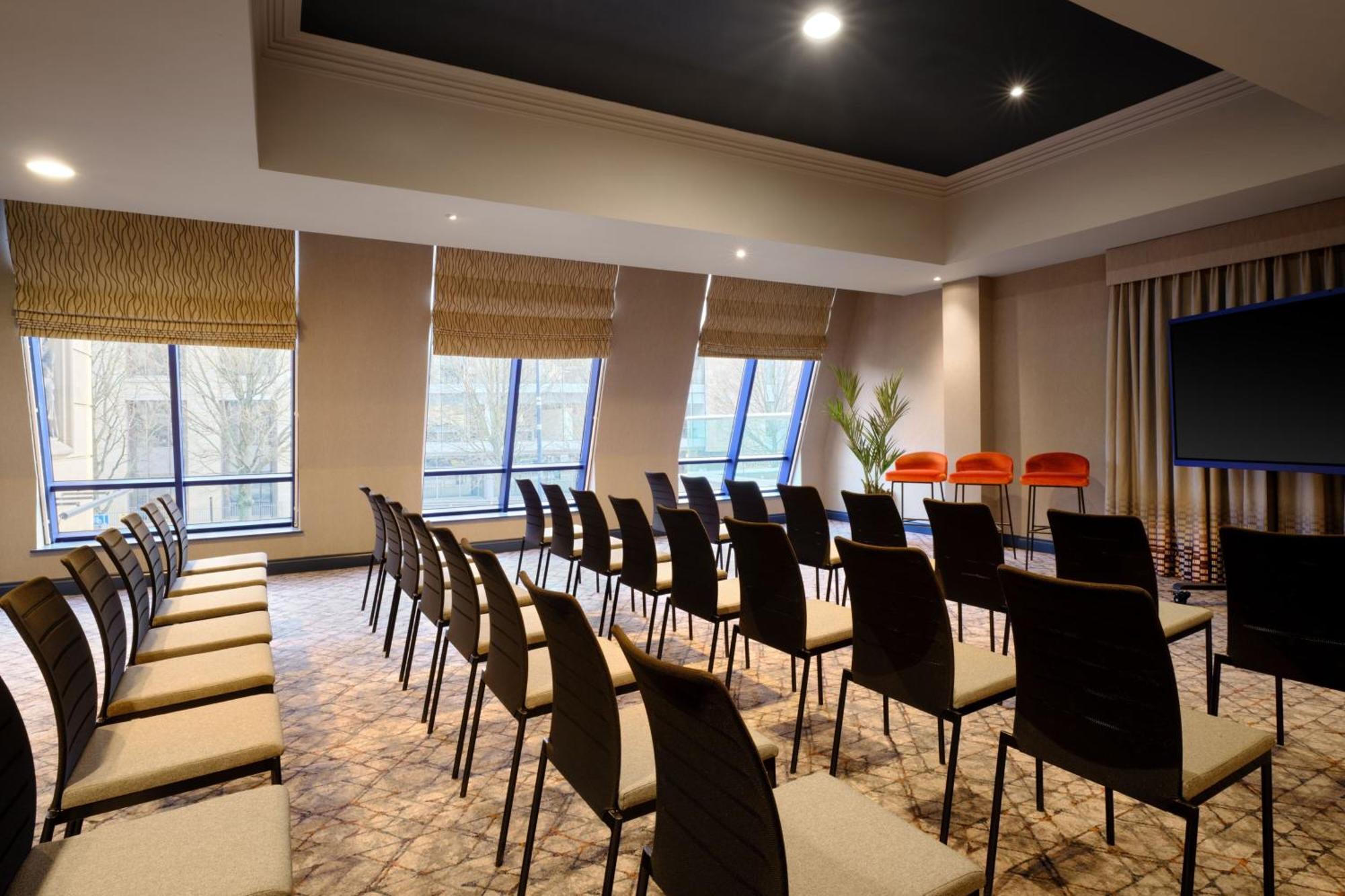 Marriott Holyrood Отель