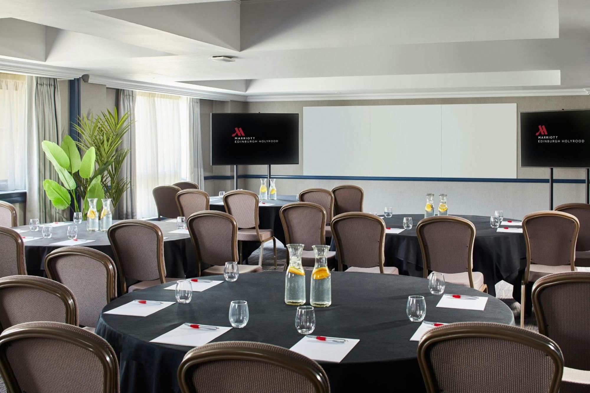 Marriott Holyrood Отель